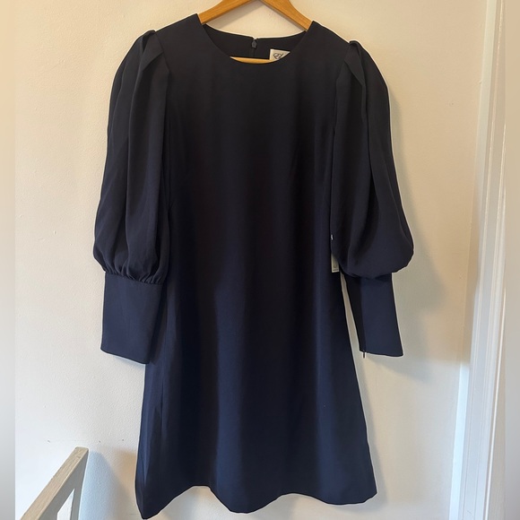 Eliza J Dresses & Skirts - NWT Eliza J Women's Crepe Balloon Sleeve Shift Dress in Navy - Size 10